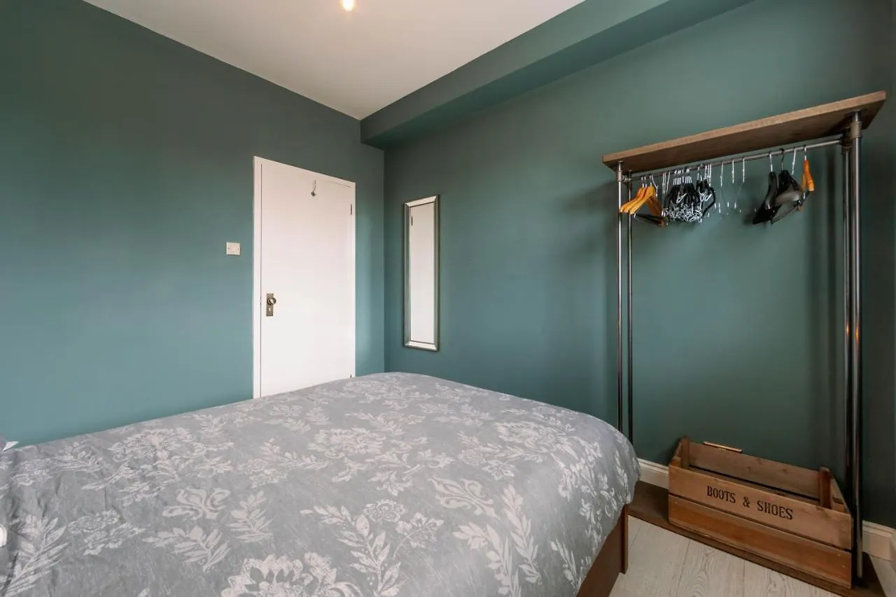 Pass The Keys Bright Apartment In Peckham With Free Parking London 0*,